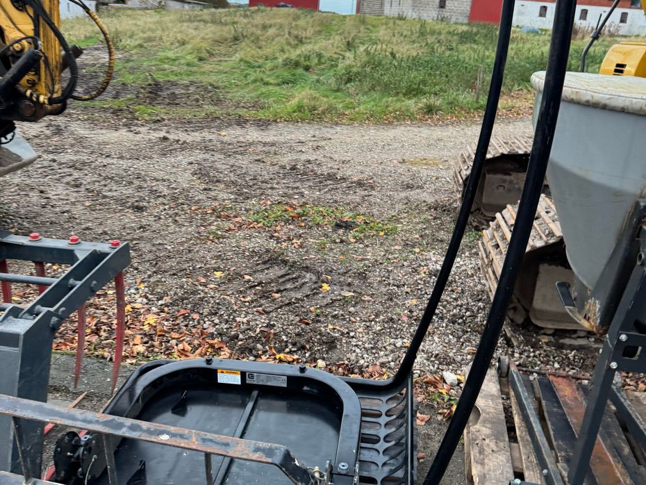 Gehl AL 340 KUN 420 TIMER! MED SKOVl, KLO OG GAFLER! - Læssemaskiner - Minilæssere - 17