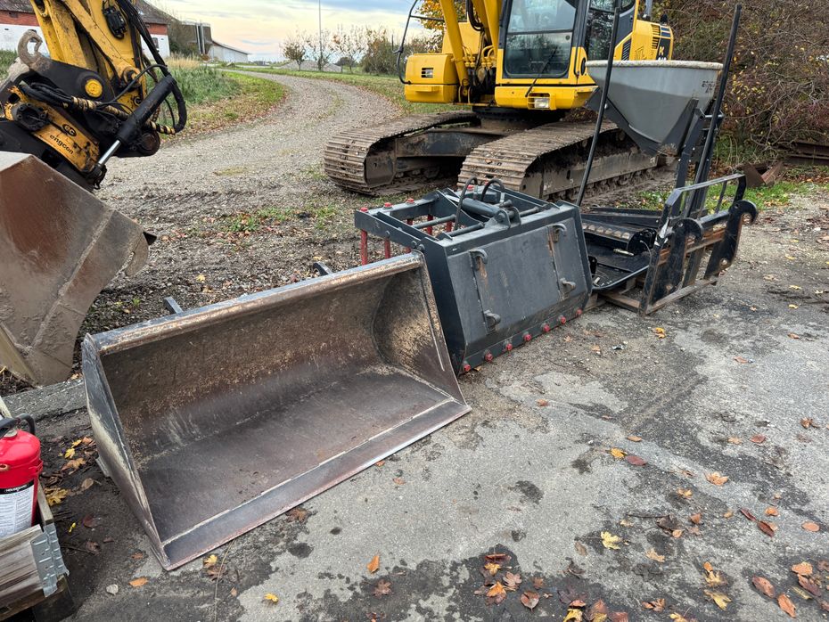 Gehl AL 340 KUN 420 TIMER! MED SKOVl, KLO OG GAFLER! - Læssemaskiner - Minilæssere - 16