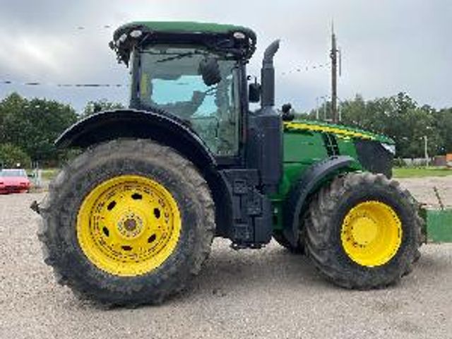 John Deere 7310R