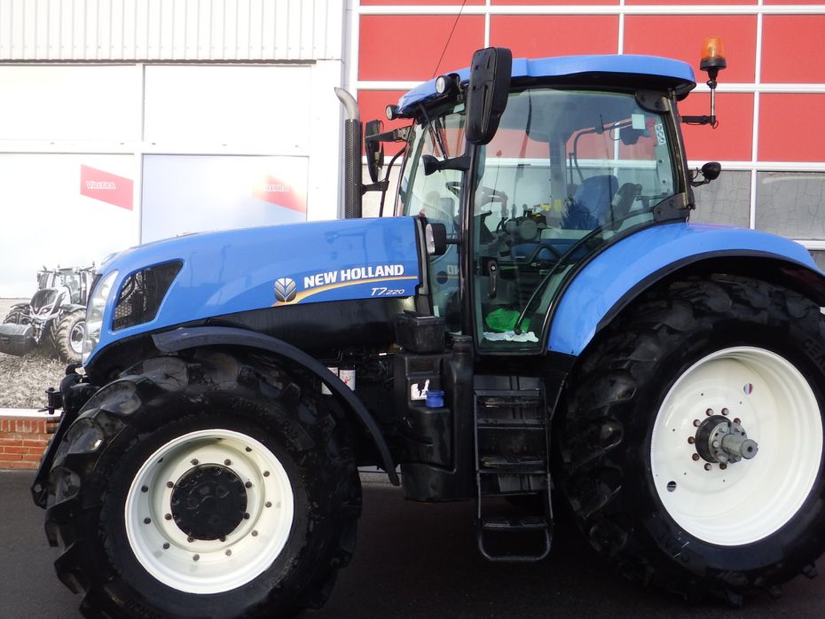 New Holland T7.220 PC CLASSIC - Traktorer - Traktorer 4 wd - 3