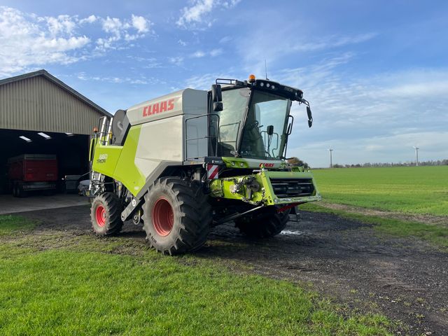 CLAAS Trion 660