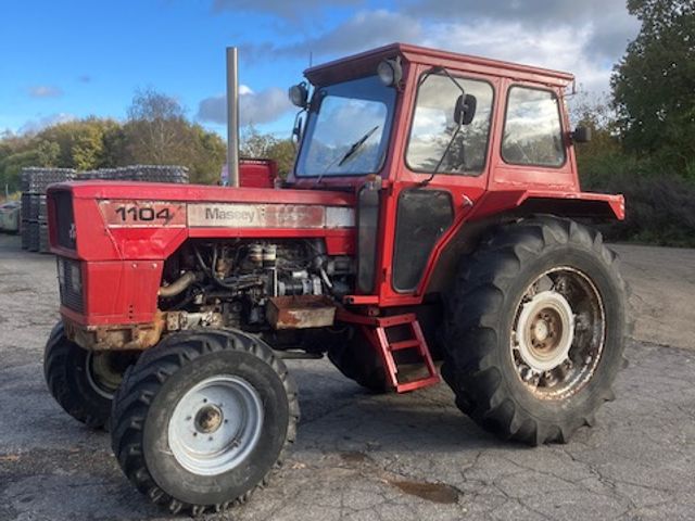 Massey Ferguson 1104-2WD