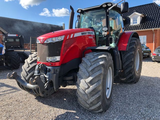 Massey Ferguson 8690 Dyna VT