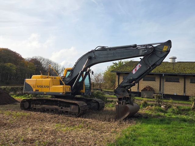 Volvo EC210 BLC