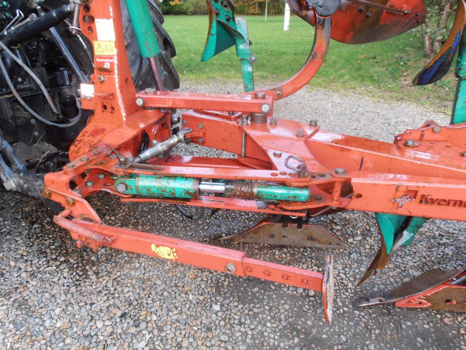 Kverneland 150 B , 5 Furet . Lift vendeplov - Plove - Vendeplove - 2