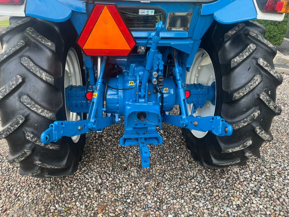 Ford 7610 F II KUN 2724 timer - Traktorer - Traktorer 4 wd - 4