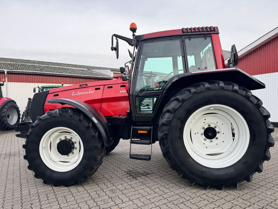 Valtra 8950 KUN 5200 TIMER! ÆGTE LIEBHAVERI! - Traktorer - Traktorer 4 wd - 4