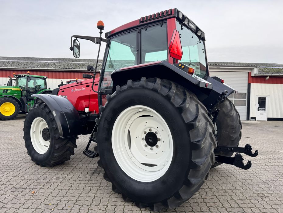 Valtra 8950 KUN 5200 TIMER! ÆGTE LIEBHAVERI! - Traktorer - Traktorer 4 wd - 6