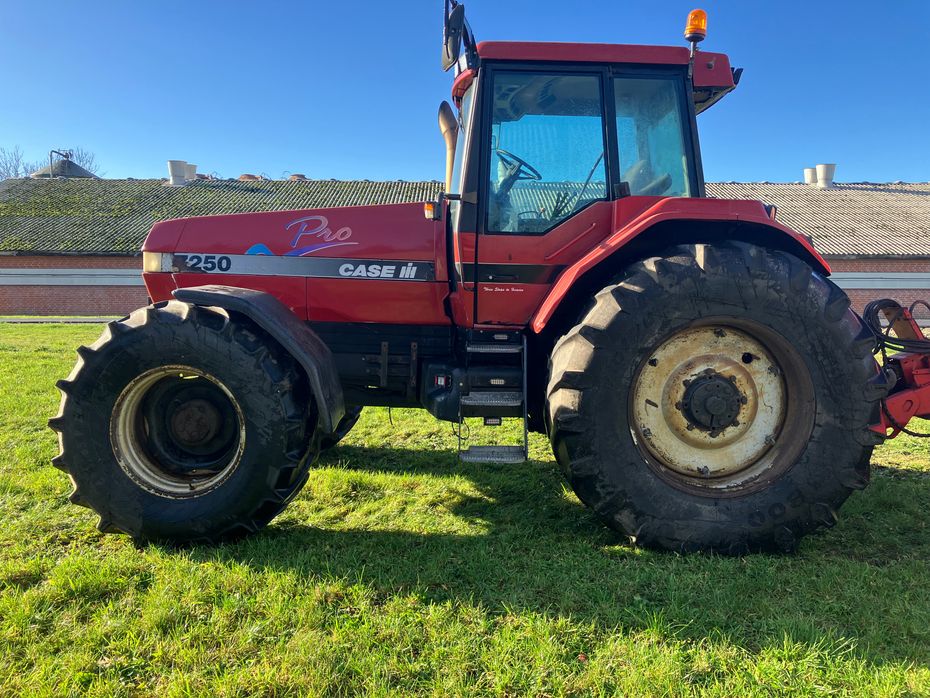 Case IH MAGNUM 7250 PRO - Traktorer - Traktorer 4 wd - 4