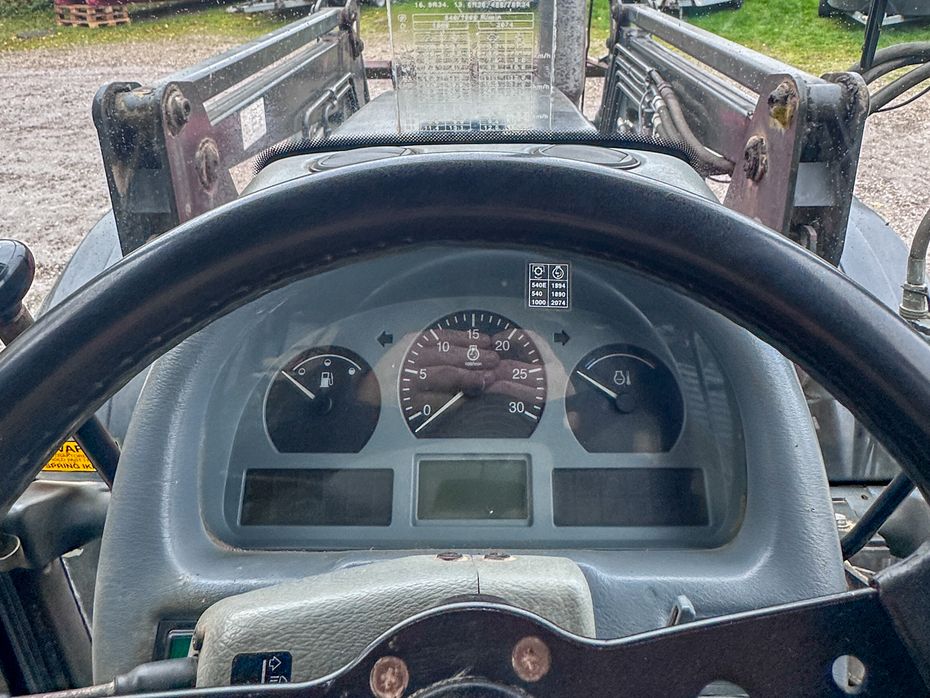 Valtra 900 med Ålø Frontlæsser Valtra 900 - Traktorer - Traktorer 4 wd - 9