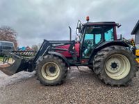 Valtra 900 med Ålø Frontlæsser Valtra 900 - Traktorer - Traktorer 4 wd - 4