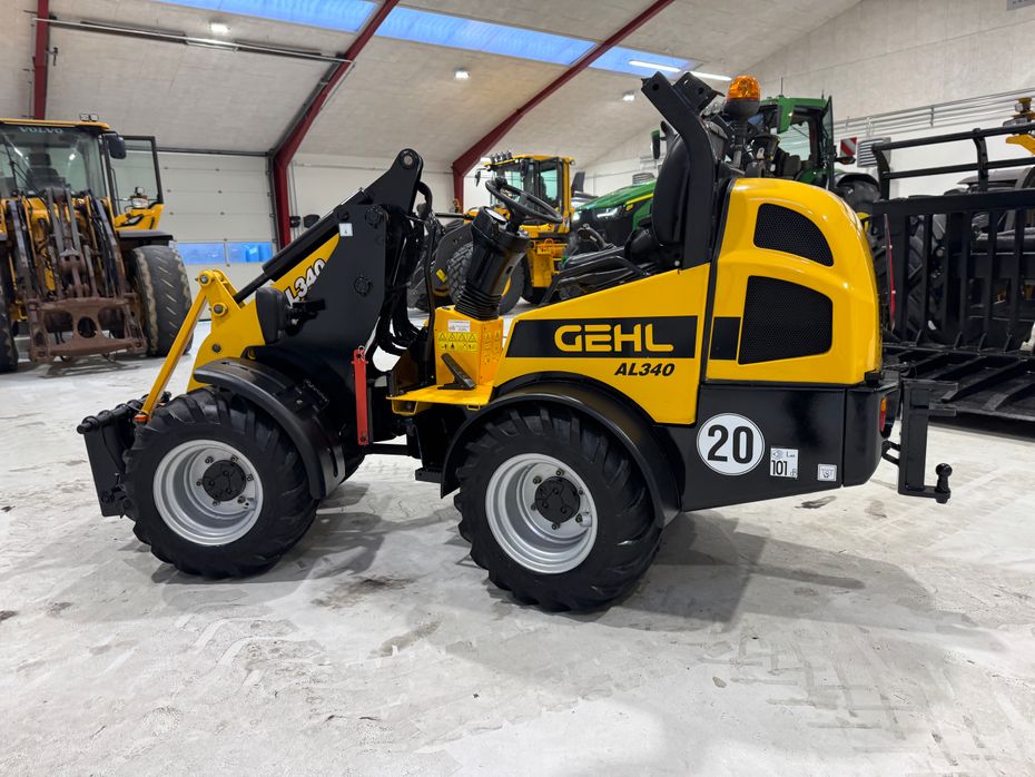 Gehl AL 340 KUN 420 TIMER! MED SKOVl, KLO OG GAFLER! - Læssemaskiner - Minilæssere - 4