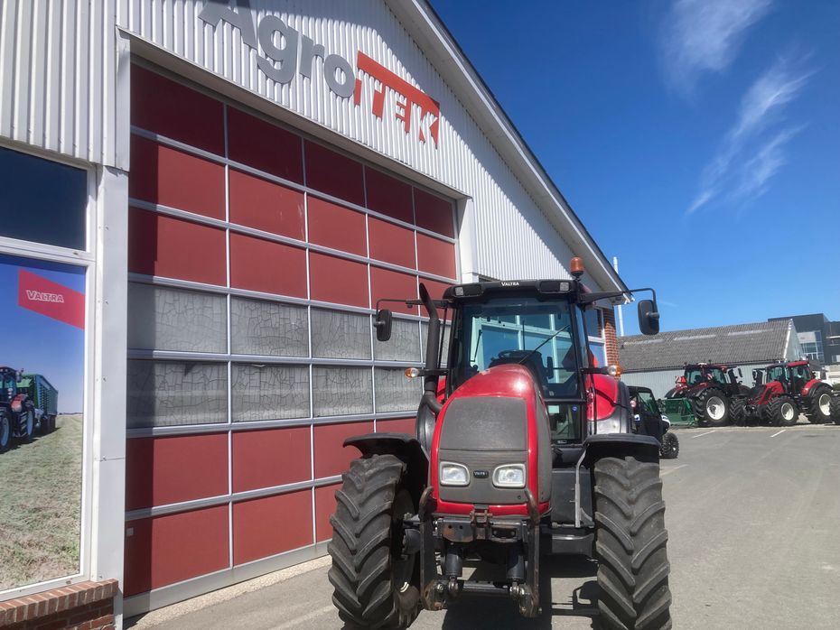 Valtra T130 - Traktorer - Traktorer 4 wd - 1