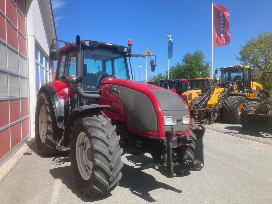 Valtra T130 - Traktorer - Traktorer 4 wd - 4