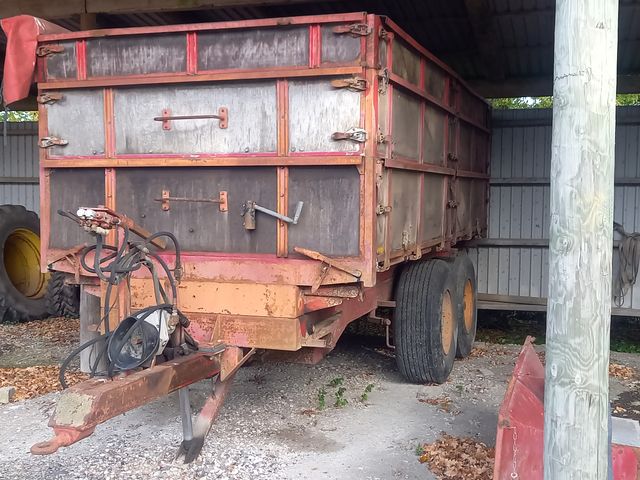 Alsidig Varia 12T. Højtipvogn