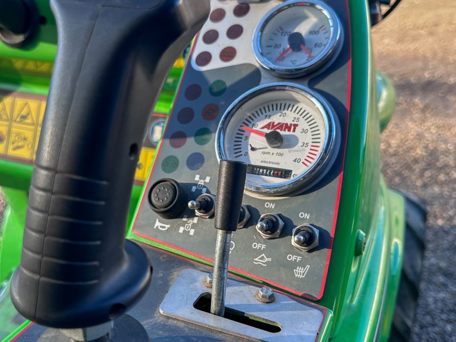 Avant / Staldkat 528 + tele Avant 528 - Læssemaskiner - Minilæssere - 12