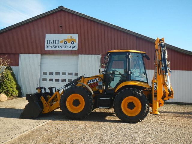 JCB 4CX