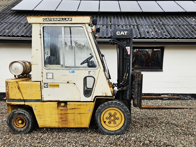 Caterpillar VC60D