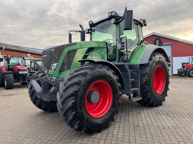 Fendt 828 Vario SCR Profi Plus 