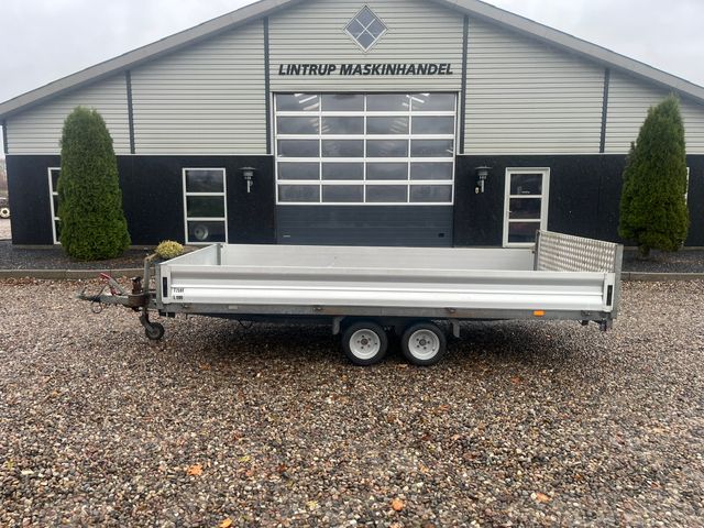 Selandia Maskintrailer med vip og rampe