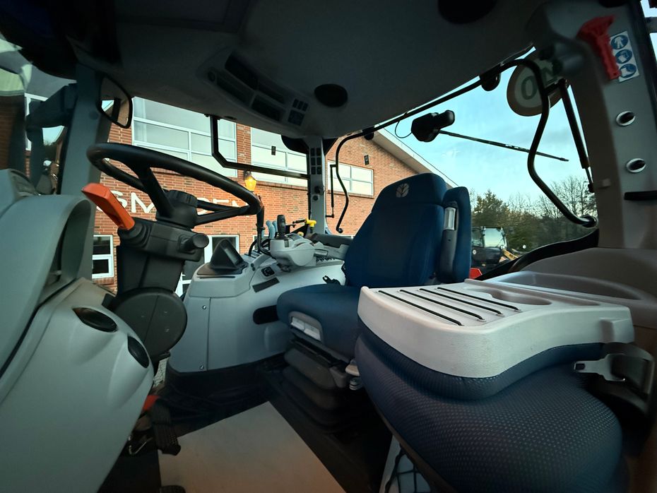 New Holland T7.230 - Traktorer - Traktorer 4 wd - 13