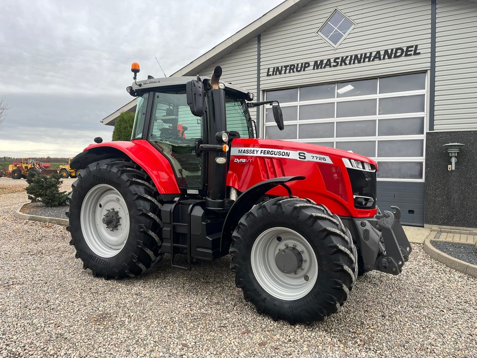 Massey Ferguson 7726 S DynaVT Med frontlift - Traktorer - Traktorer 4 wd - 17