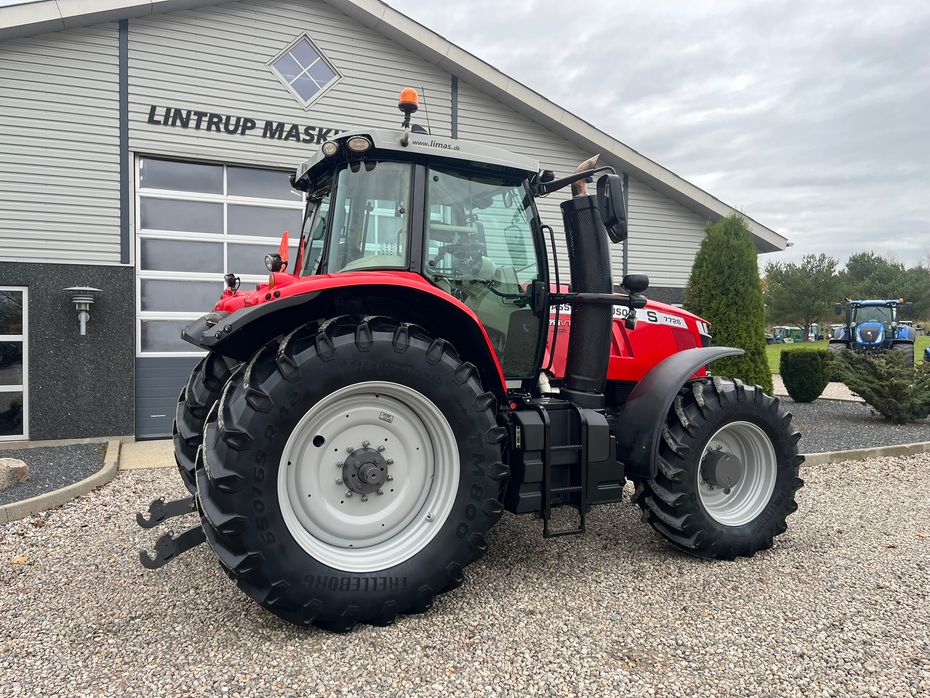 Massey Ferguson 7726 S DynaVT Med frontlift - Traktorer - Traktorer 4 wd - 14