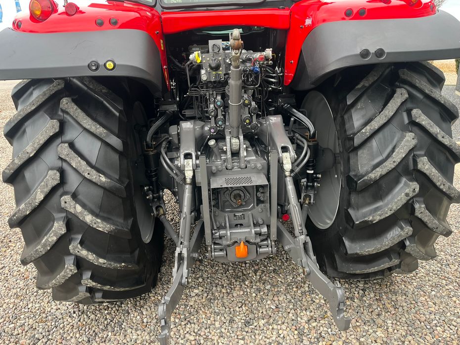 Massey Ferguson 7726 S DynaVT Med frontlift - Traktorer - Traktorer 4 wd - 9
