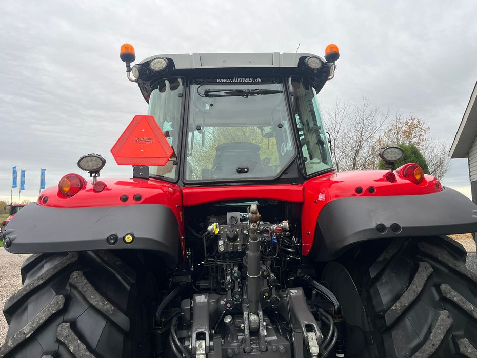 Massey Ferguson 7726 S DynaVT Med frontlift - Traktorer - Traktorer 4 wd - 10