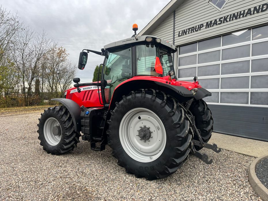 Massey Ferguson 7726 S DynaVT Med frontlift - Traktorer - Traktorer 4 wd - 7