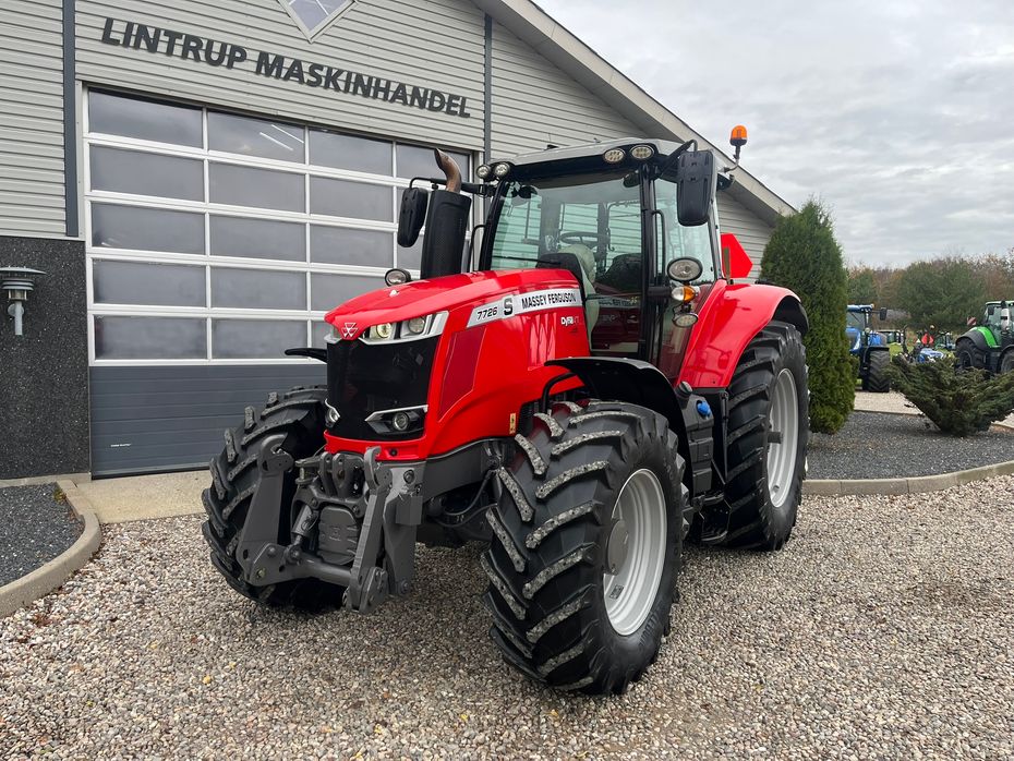 Massey Ferguson 7726 S DynaVT Med frontlift - Traktorer - Traktorer 4 wd - 3