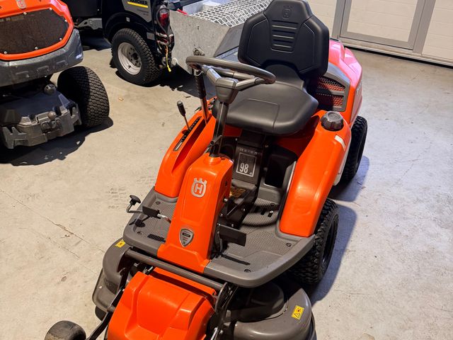 Husqvarna R214TC