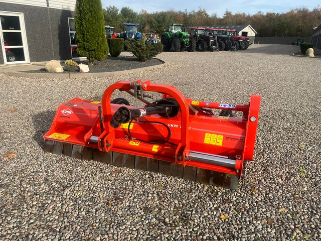 Kuhn VKM 240