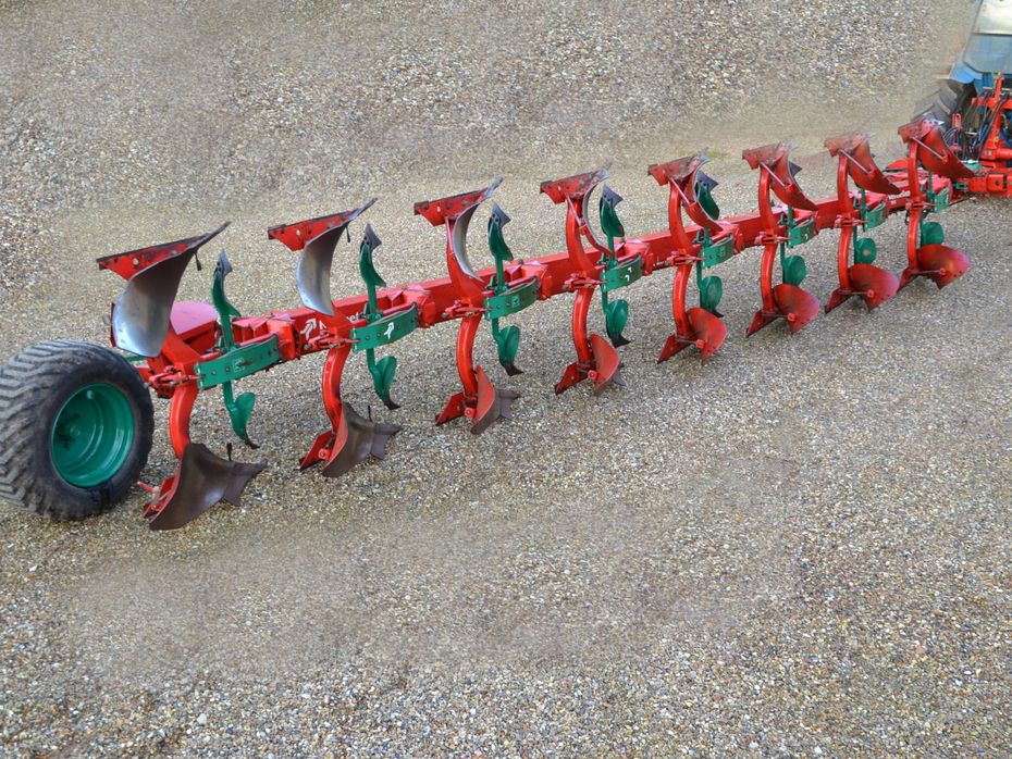 Kverneland PB100 8 furet Hydraulisk sideforskydning - Plove - Vendeplove - 2