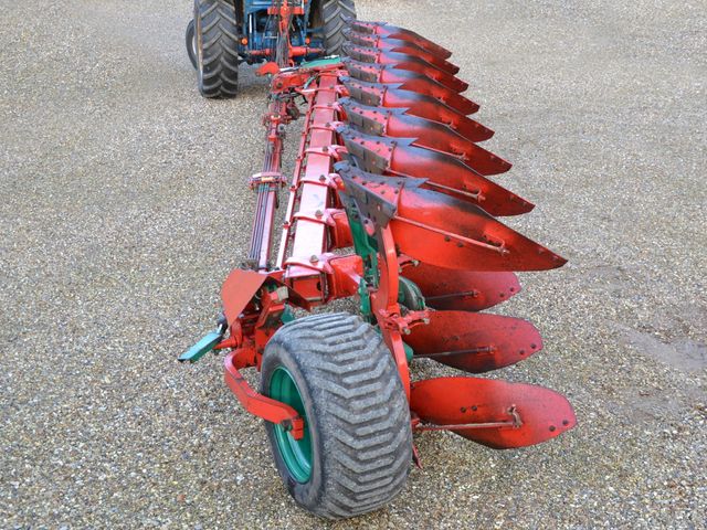 Kverneland PB100 8 furet