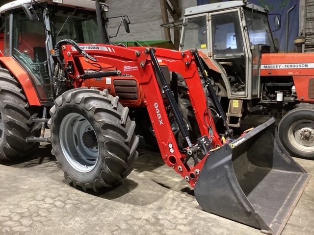 Massey Ferguson 946 X