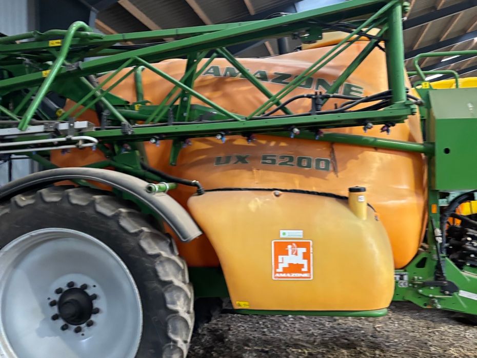 Amazone UX 5200 / 24 meter - Sprøjter - Trailersprøjter - 4