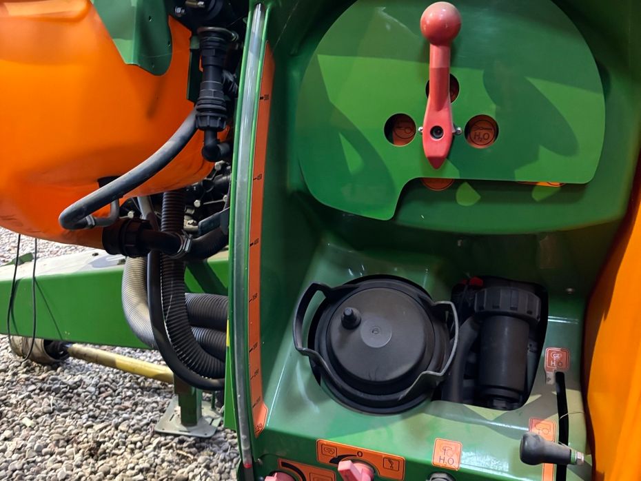 Amazone UX 5200 / 24 meter - Sprøjter - Trailersprøjter - 2