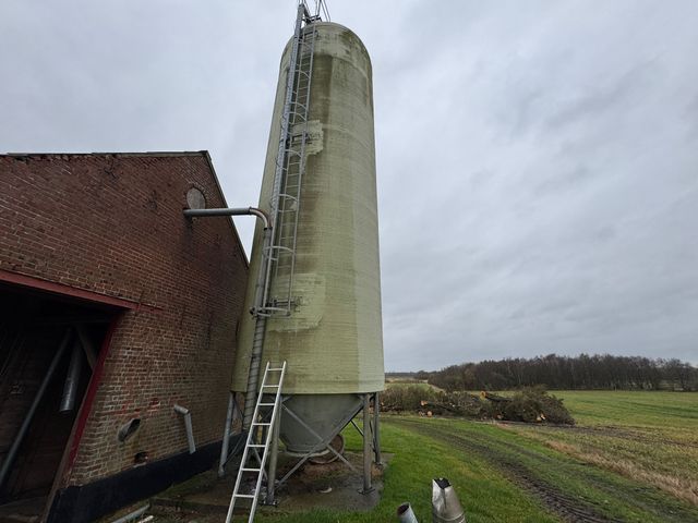 Tunetank glasfiber silo