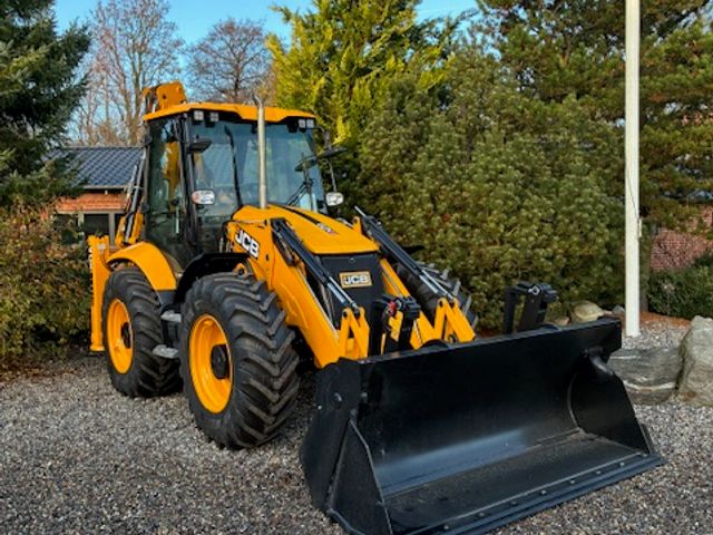 JCB 4CX Pro Dual Drive