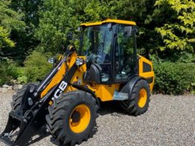 JCB 407