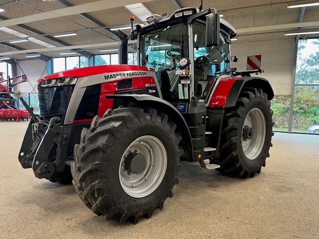 Massey Ferguson 8S.305 Dyna VT