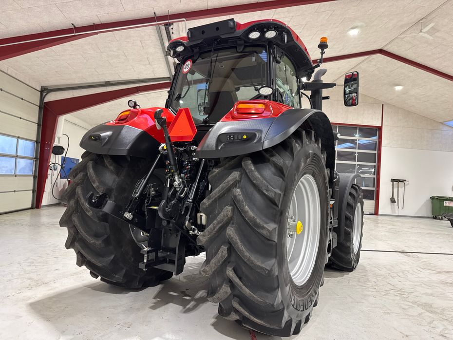 Case IH OPTUM 300 CVX AFS CONNECT KUN 1500 TIMER! MED DET NYE MODEL FØREHUS! - Traktorer - Traktorer 4 wd - 12