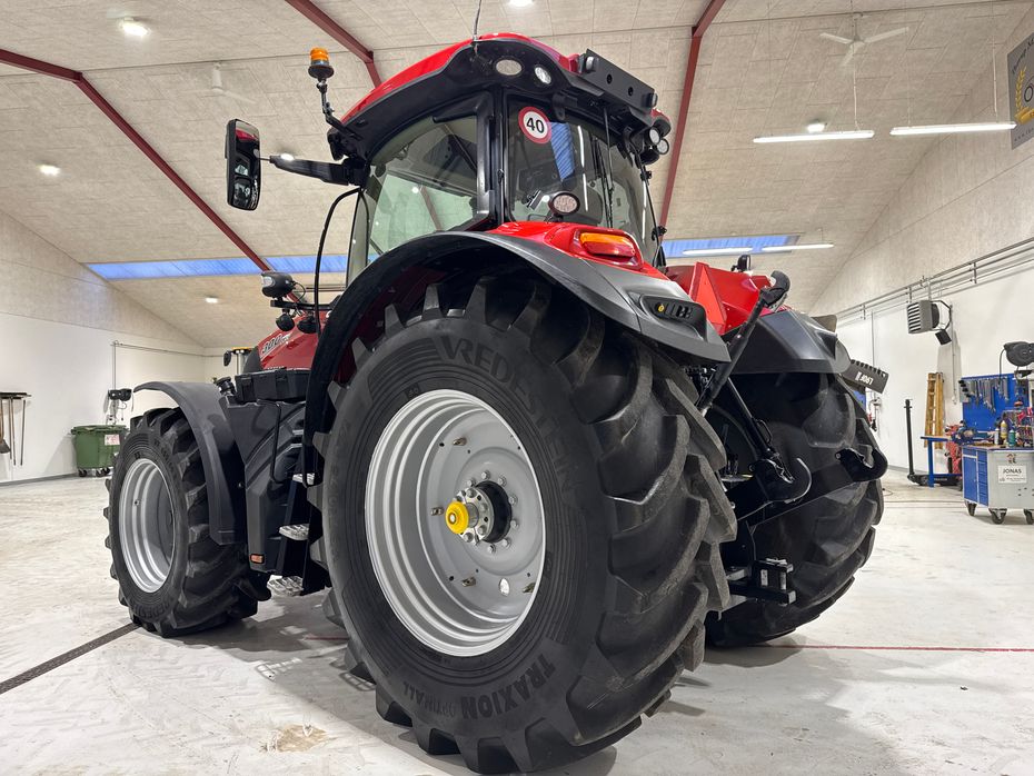 Case IH OPTUM 300 CVX AFS CONNECT KUN 1500 TIMER! MED DET NYE MODEL FØREHUS! - Traktorer - Traktorer 4 wd - 6