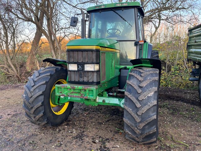 John Deere 6900