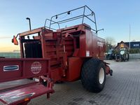 New Holland Hesston 4900 + Spragelse vogn & centralsmøring - Pressere - Bigballe - 5