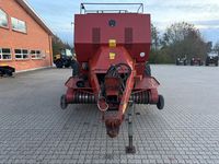 New Holland Hesston 4900 + Spragelse vogn & centralsmøring - Pressere - Bigballe - 3