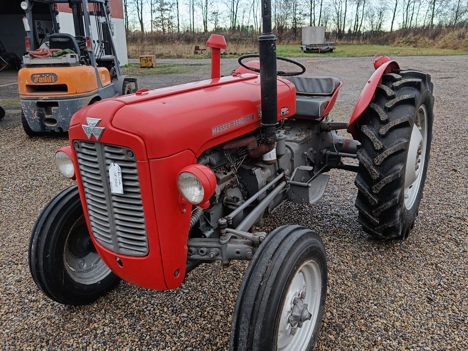 Massey Ferguson 35. 3 cyl diesel - Traktorer - Traktorer 2 wd - 1