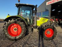 CLAAS ARION 650 C Matic Med frontpto - Traktorer - Traktorer 4 wd - 6