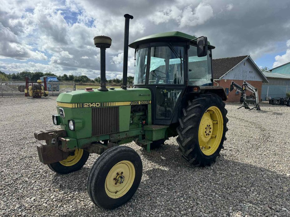 John Deere 2140 Turbo, SG2 kabine - Traktorer - Traktorer 2 wd - 3